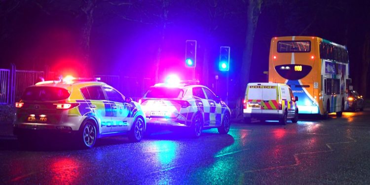 Bleeding schoolboy ‘found collapsed’ in street after stabbing as teens on run Bleeding schoolboy ‘found collapsed’ in street after stabbing as teens on run