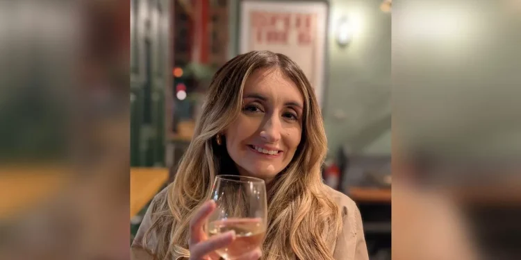 I like a pub crawl to have great bars and little walking – this one is as convenient as they come