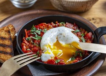 How to poach eggs perfectly according to Mary Berry