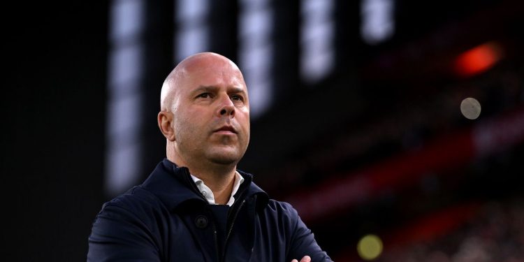 Everton expert helping Arne Slot as Liverpool boss makes Sean Dyche claim Everton expert helping Arne Slot as Liverpool boss makes Sean Dyche claim